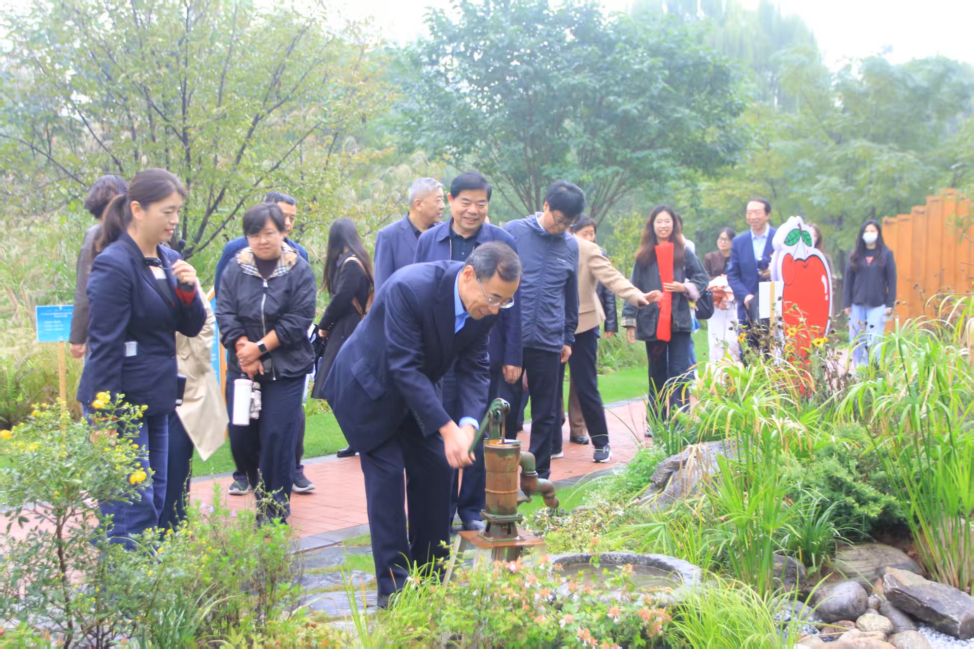 1760662554259966.jpg 2.jpg